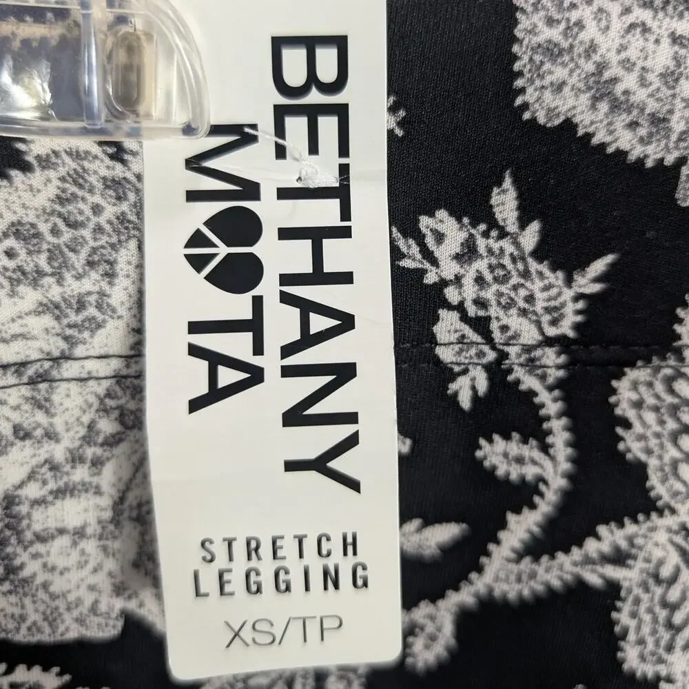Bethany Mota Leggings Womens XS Black White Floral High Waist Stretch Skinny Fit